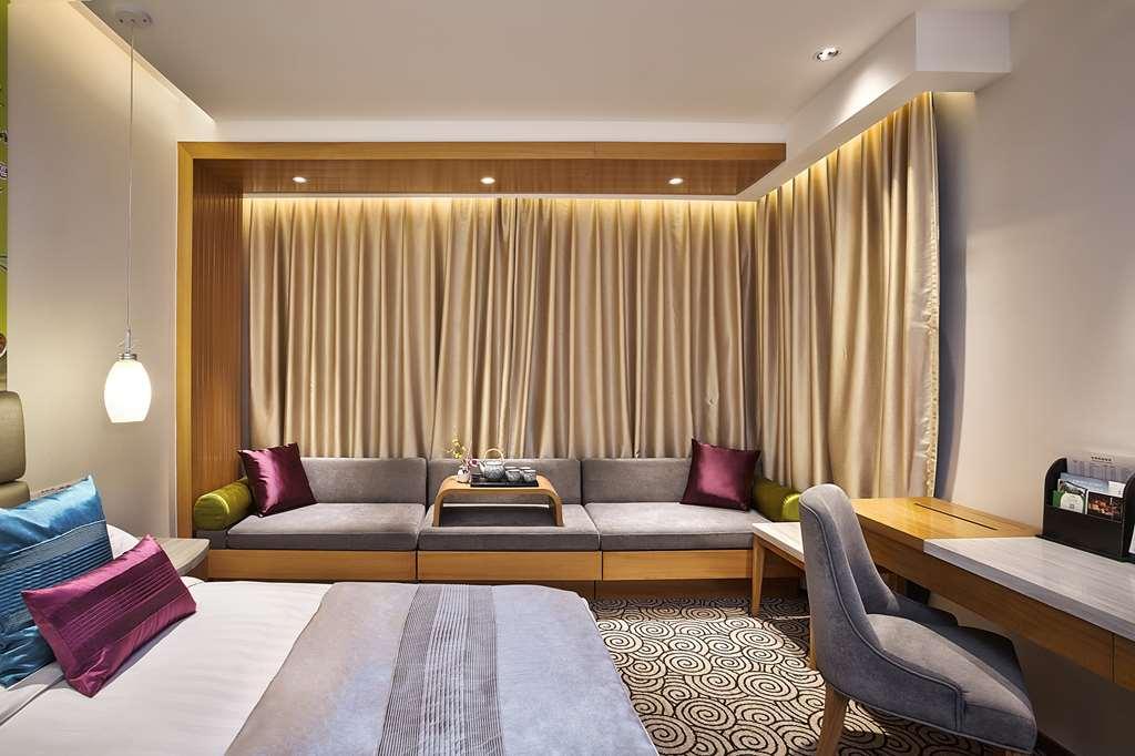 Grand Metropark - 6 Minutes Walk To The West Отель 5*