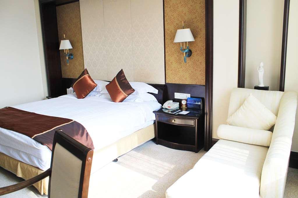 Отель Grand Metropark - 6 Minutes Walk To The West 5*